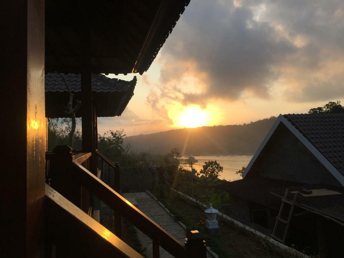 Готель Sunday Huts Lembongan Екстер'єр фото