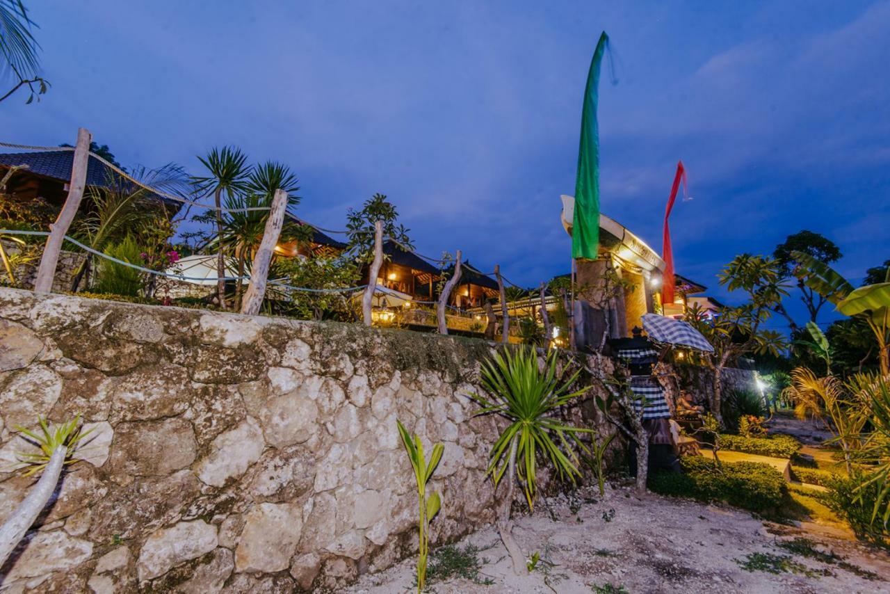 Готель Sunday Huts Lembongan Екстер'єр фото