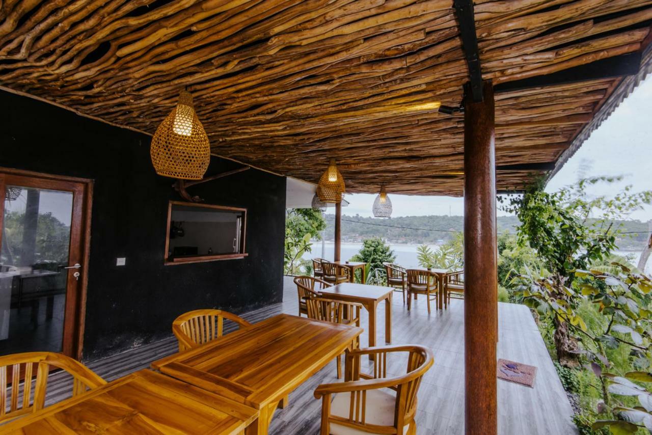 Готель Sunday Huts Lembongan Екстер'єр фото
