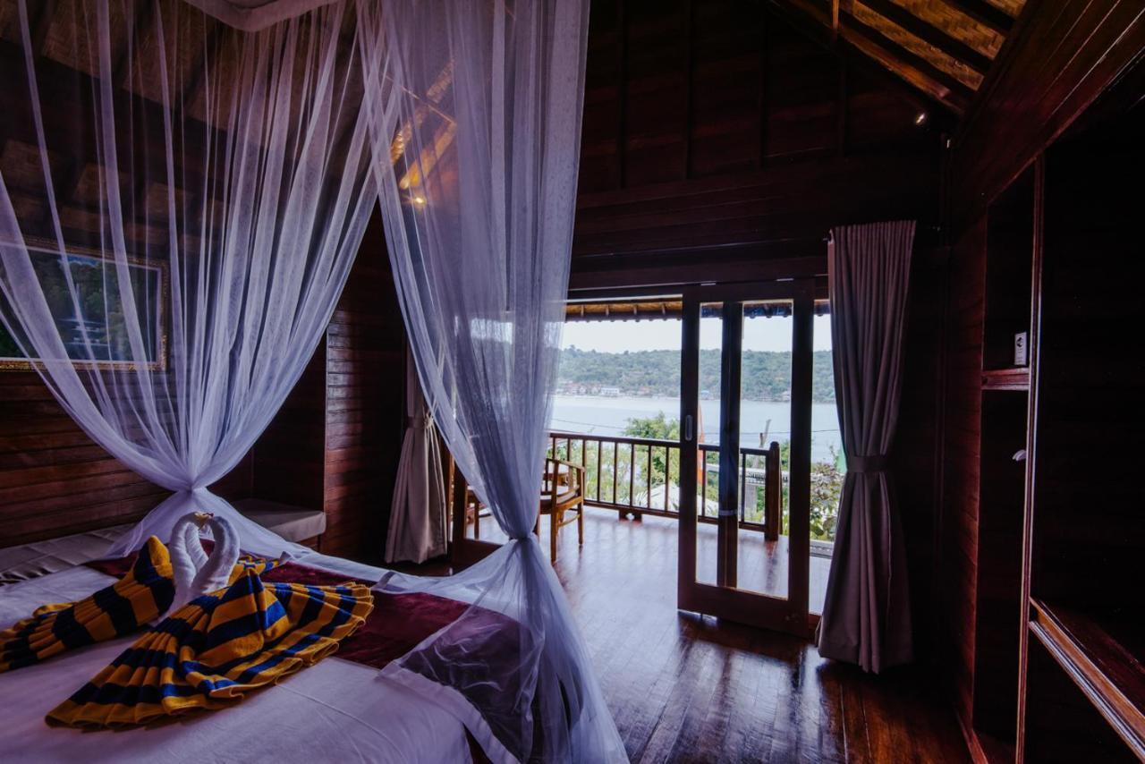 Готель Sunday Huts Lembongan Екстер'єр фото